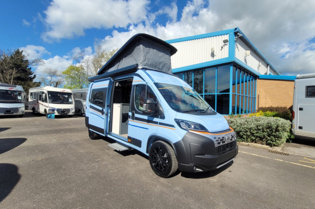 2689E7E 02 Laika KosmoSupremo AzzurroCapri SMC29527