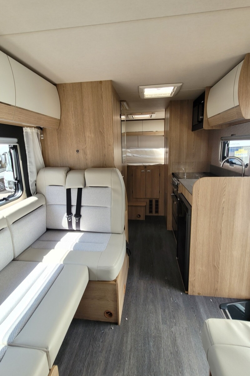 1E9757A 21 Autotrail Imala736G R2Z65802