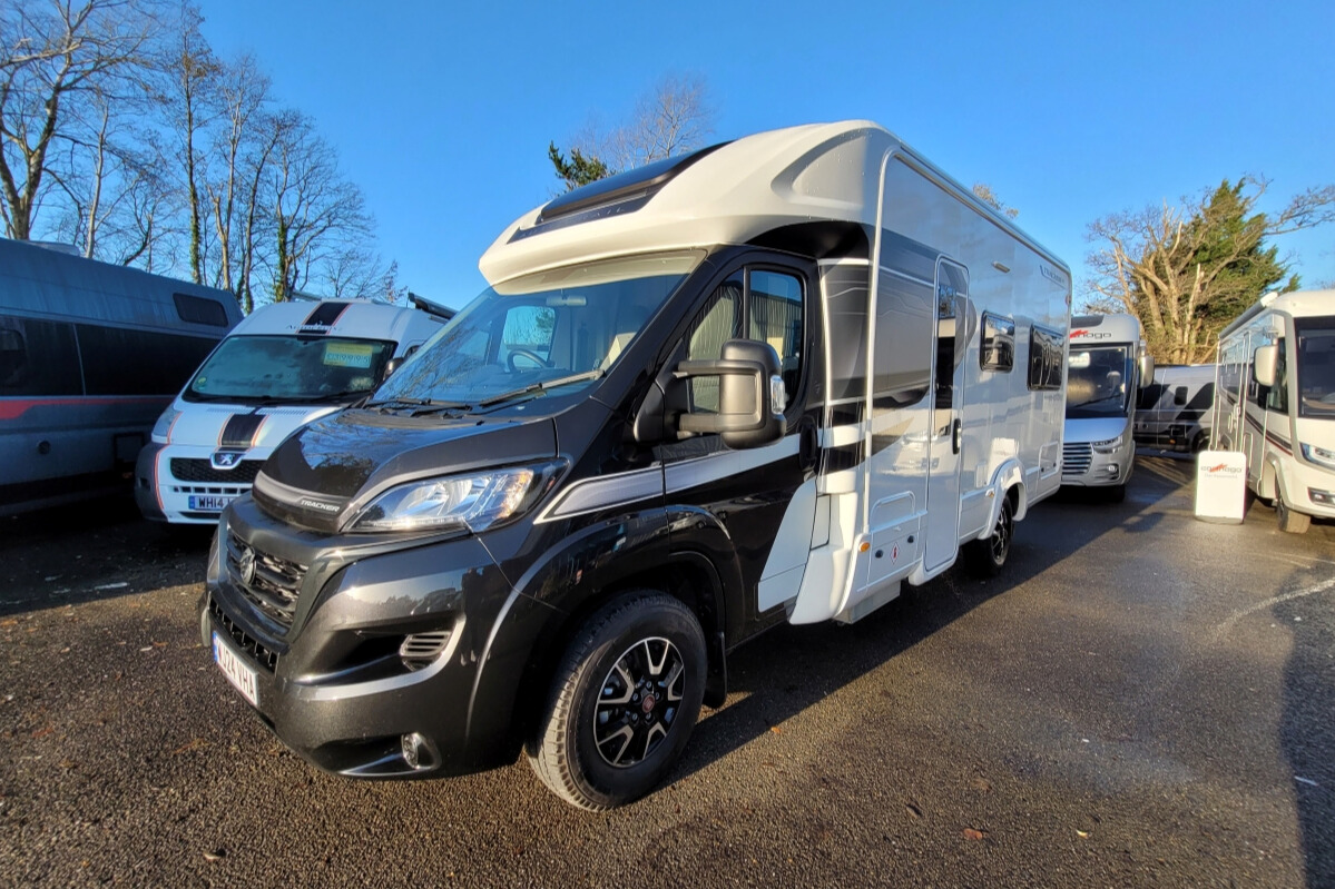 28A3316 08 Autotrail TrackerRL WJ24VHA