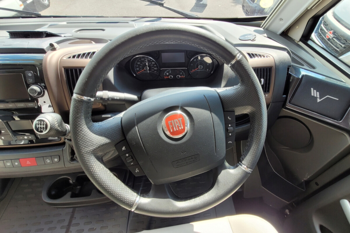 75B142 06 Mobilvetta KYacht85 PE68FPC