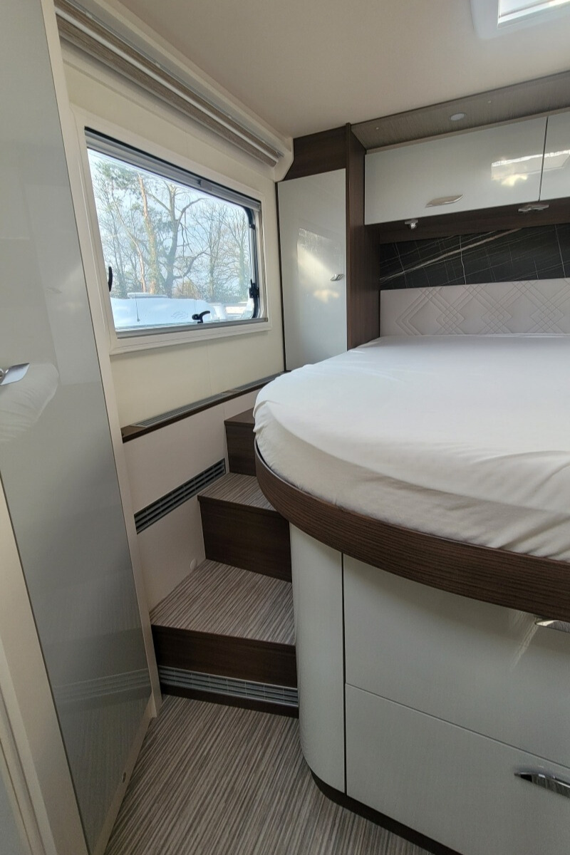 29490E6 27 Burstner EleganceI920G WR73VSY