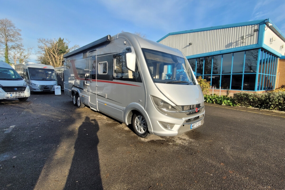 29490E6 01 Burstner EleganceI920G WR73VSY