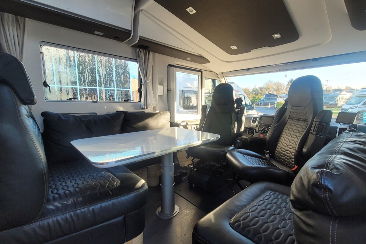 28930E2 13 Adria SonicSupreme710SL WJ71ZHG