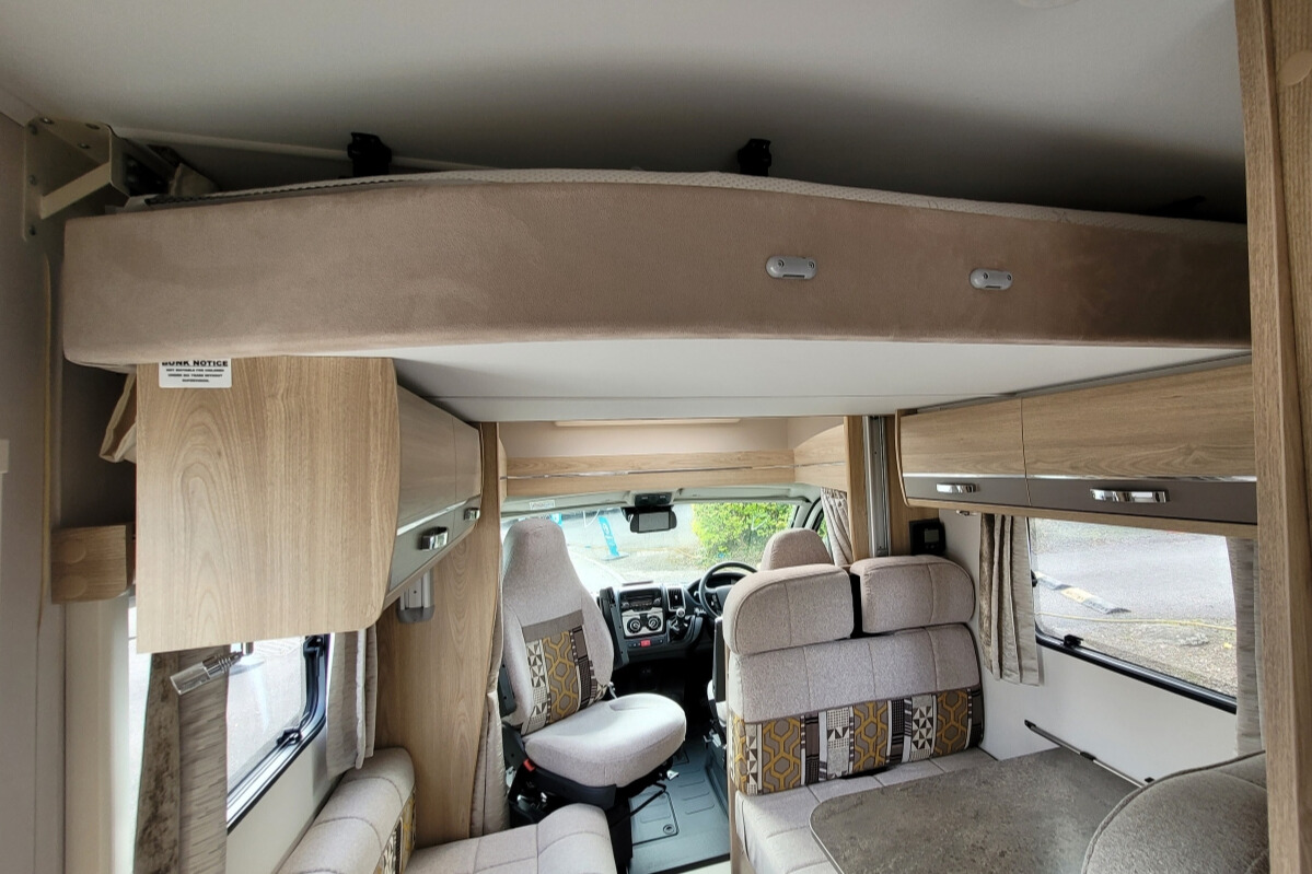 75FFB6 16 Elddis Evolution196 FX68XAF