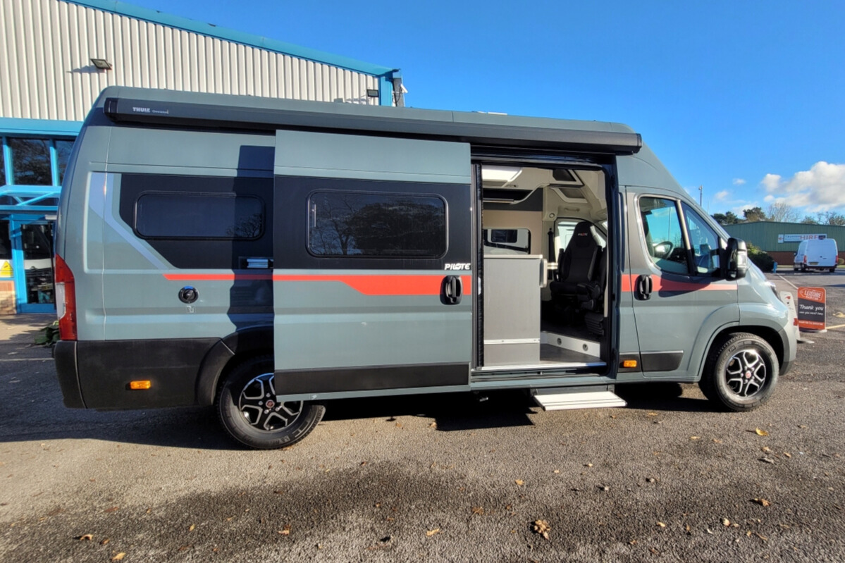 769696 07 Pilote V633M WK73BBN