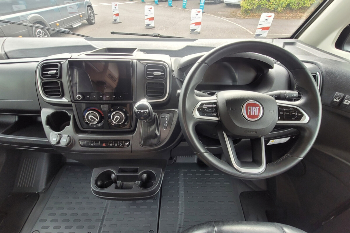 26D857A 08 Autotrail GF80 DU24UCW