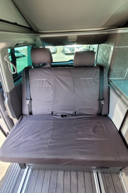 781946 16 Volkswagen CaliforniaOcean GU23DXV