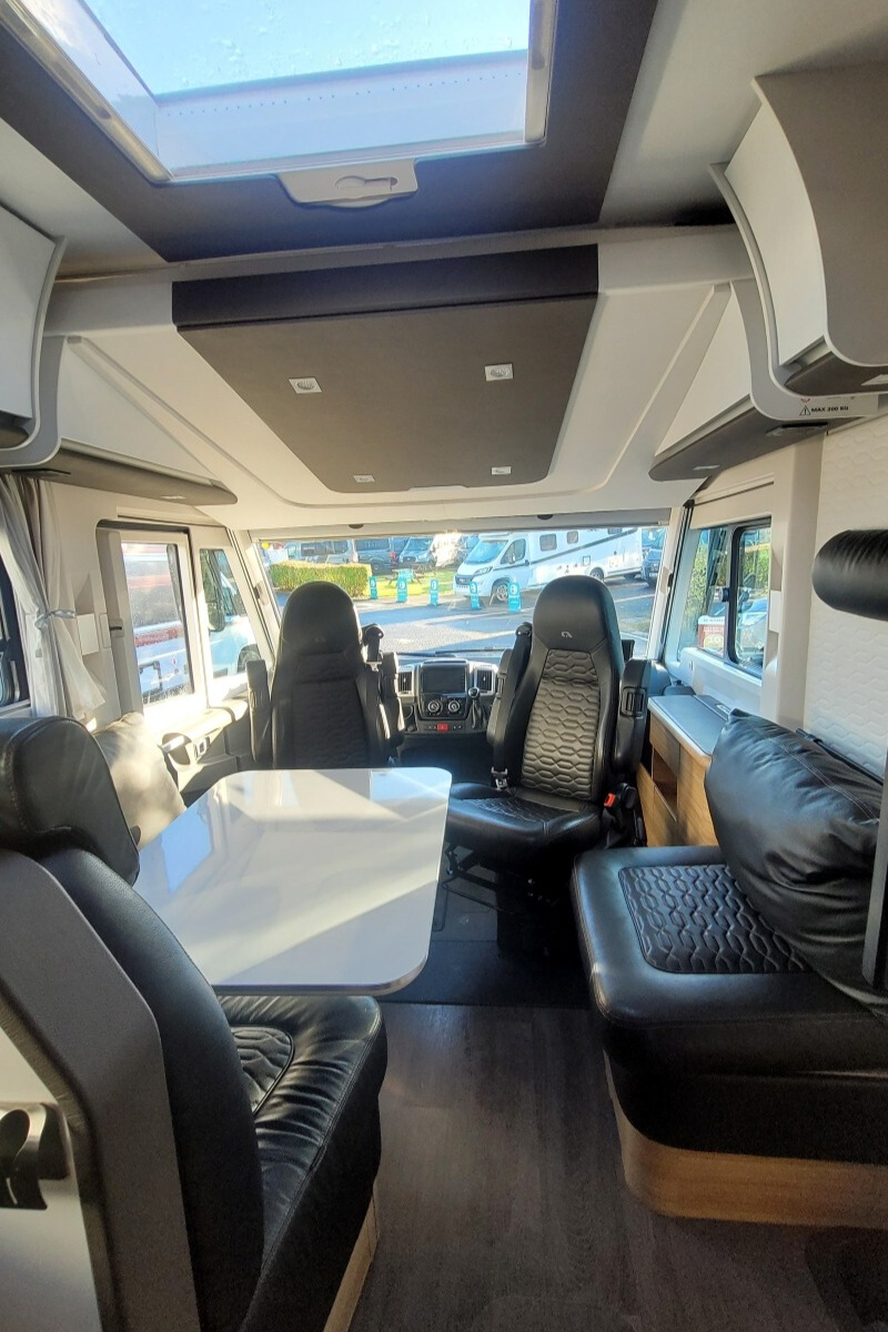 28930E2 15 Adria SonicSupreme710SL WJ71ZHG