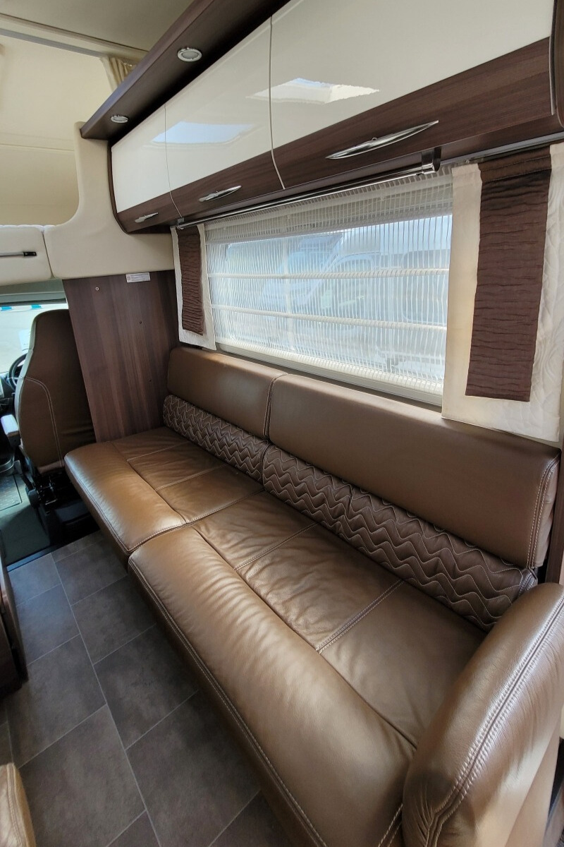 75BB22 15 Burstner ArgosA747 2G VX17CZP