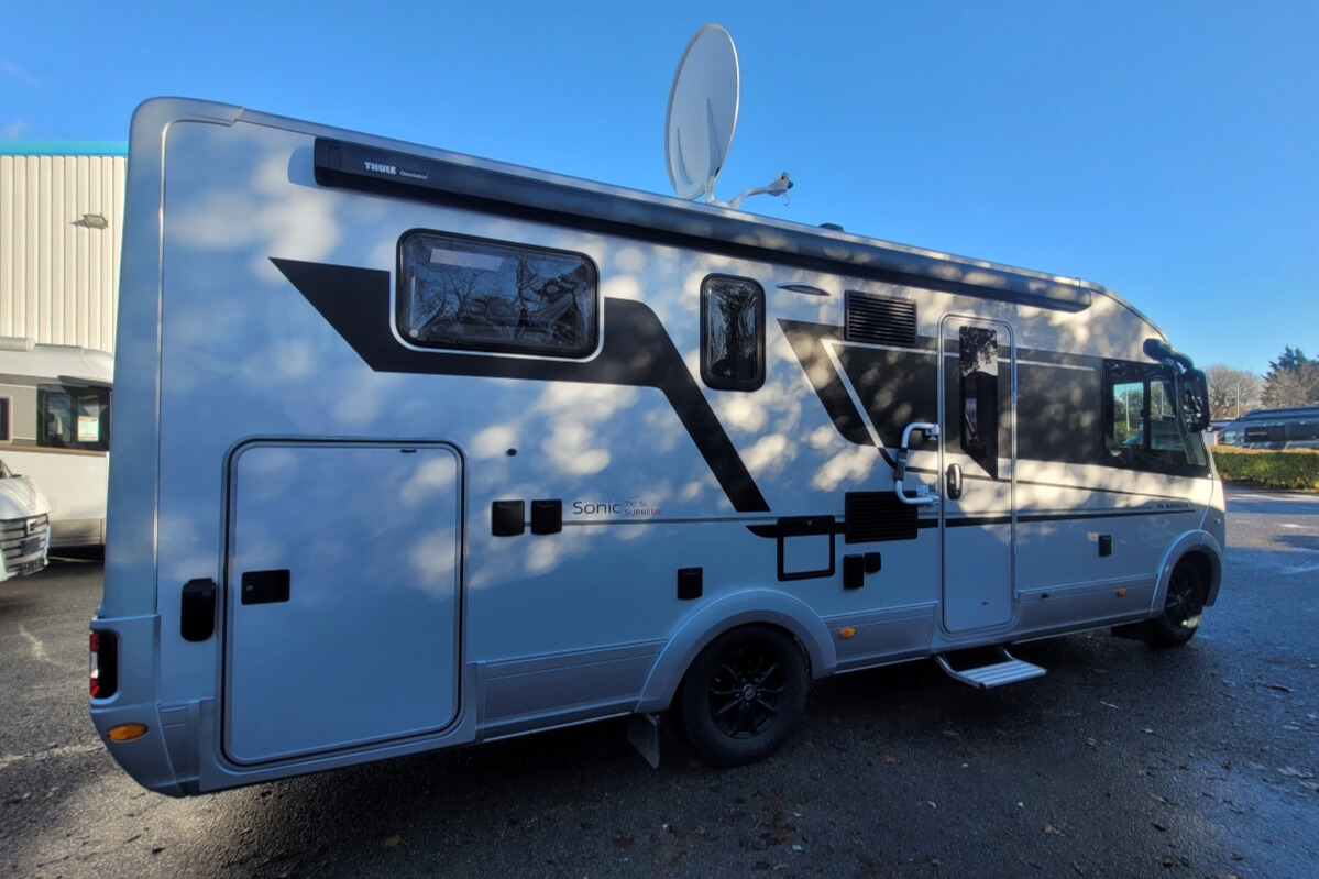 28930E2 03 Adria SonicSupreme710SL WJ71ZHG