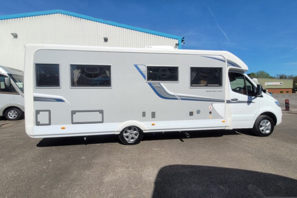 2C8FB3A 03 Autosleeper BurfordDuo CU23AHD