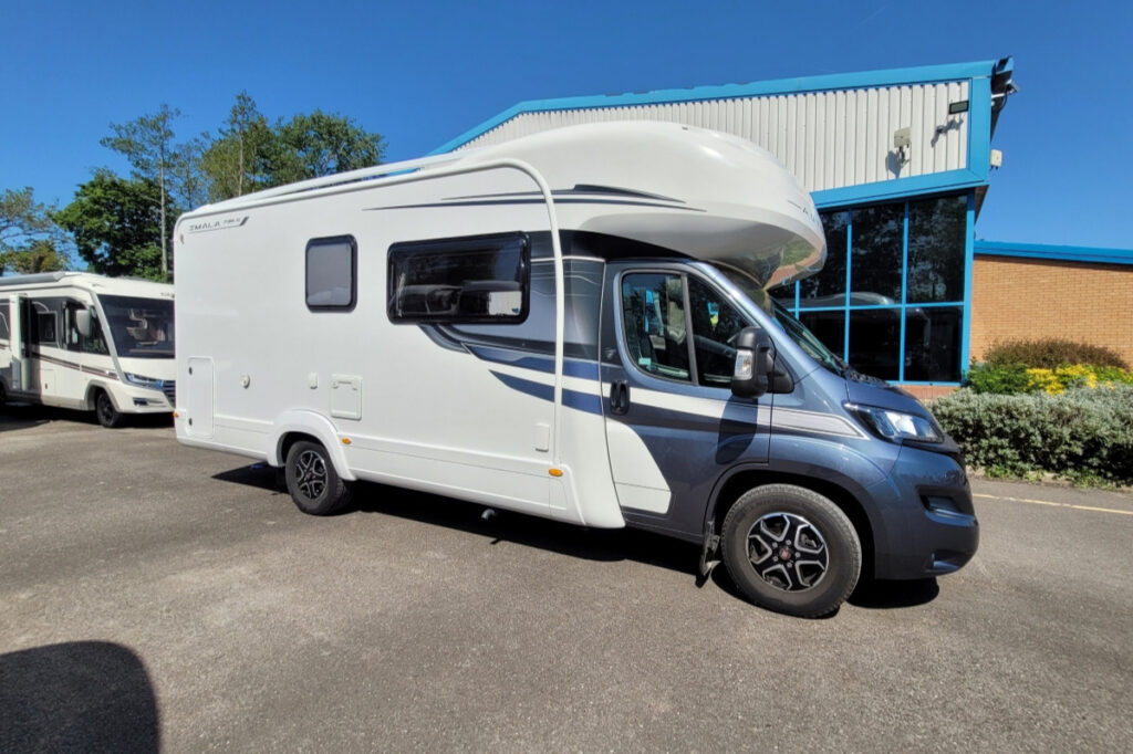 2BFD78A 02 Autotrail Imala736GHiLine WJ23XNH