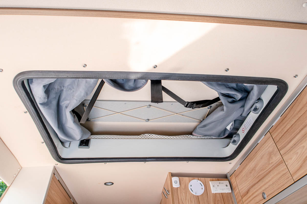 6DC2B2 26 2021 Hymer GrandCanyonS FT21EDF