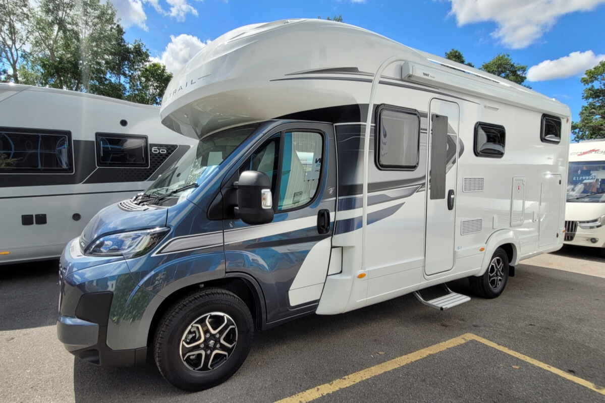 1E9757A 05 Autotrail Imala736G R2Z65802