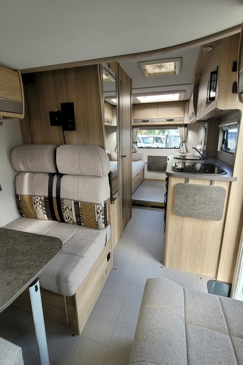 75FFB6 17 Elddis Evolution196 FX68XAF