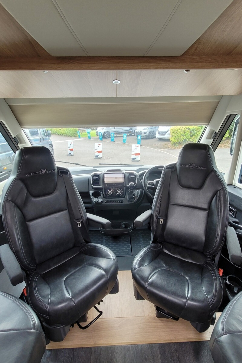 26D857A 10 Autotrail GF80 DU24UCW