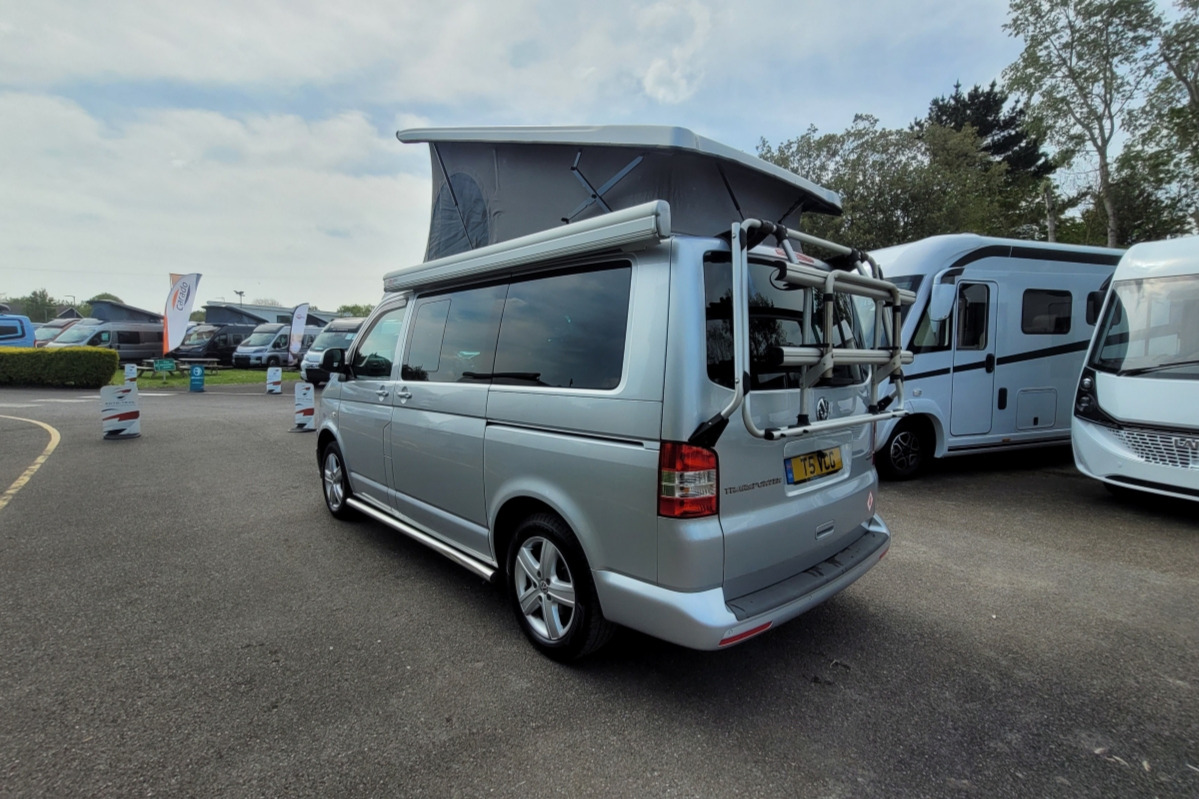 77C76E 04 Volkswagen Uberbus T5VCG