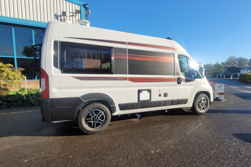 2826896 03 Autotrail VLine540SE SG063723