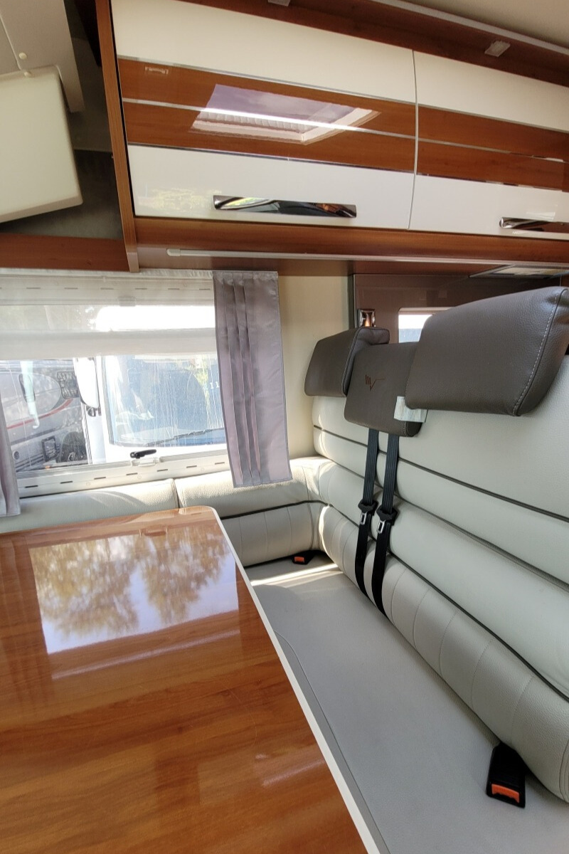 75B142 11 Mobilvetta KYacht85 PE68FPC
