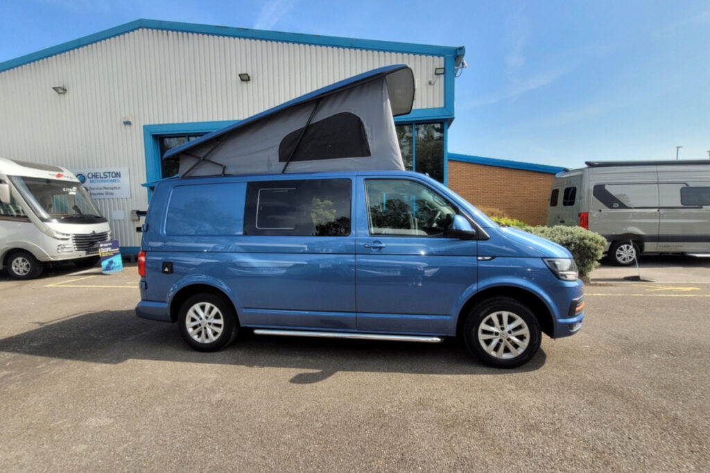 77D312 02 Volkswagen FunkyDubz MT66NPV