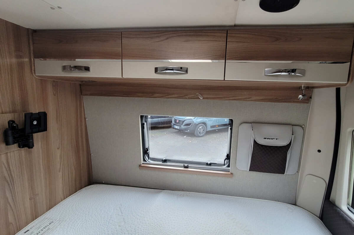 76C31A 26 Swift Select164 WJ23XSX