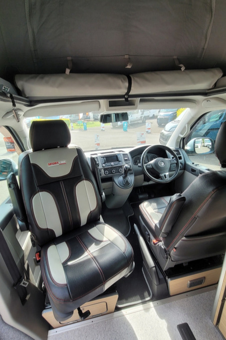 77C76E 09 Volkswagen Uberbus T5VCG