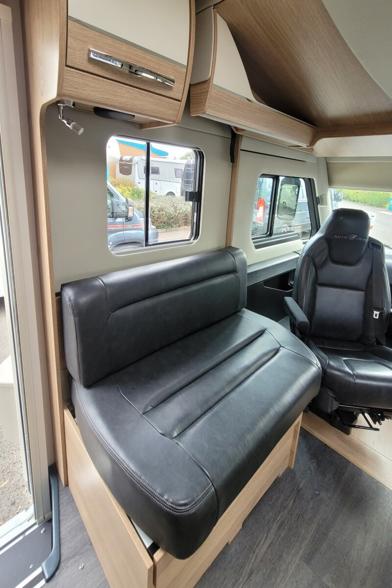 26D857A 14 Autotrail GF80 DU24UCW