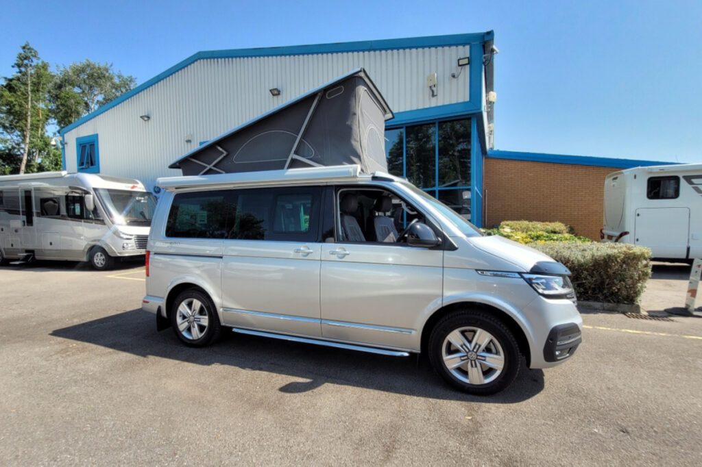 781946 03 Volkswagen CaliforniaOcean GU23DXV