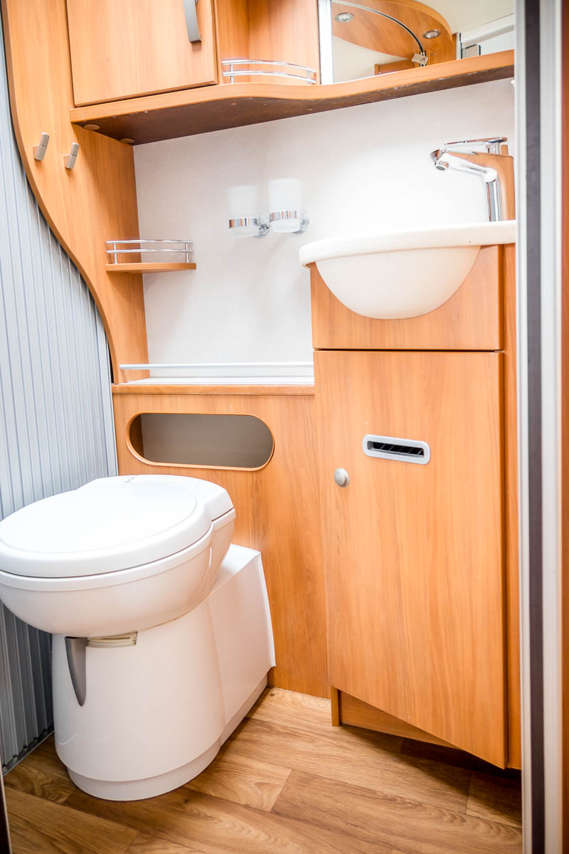 73CF5E 36 2017 Hymer ML630 WA17PWF