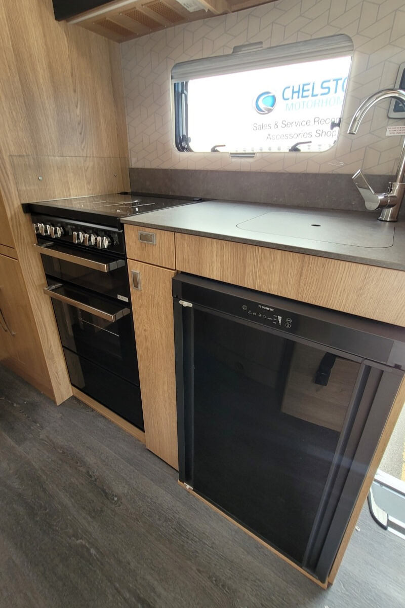 1E9757A 22 Autotrail Imala736G R2Z65802