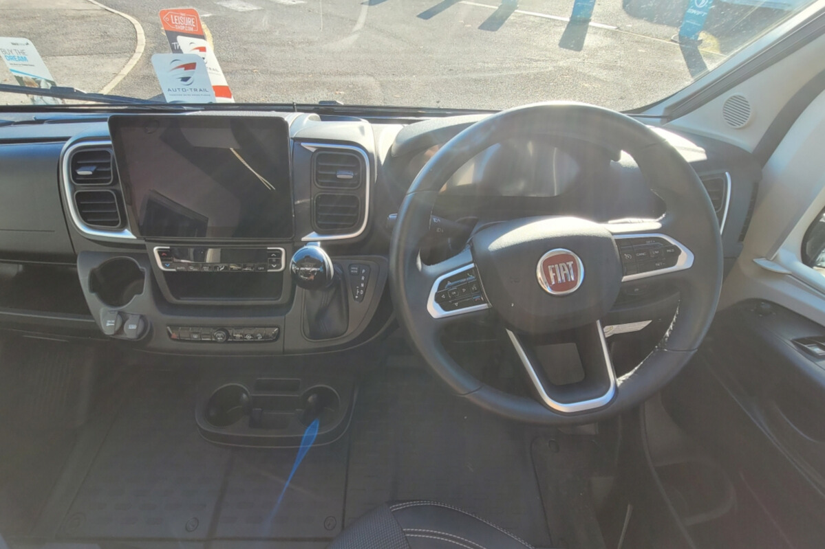 769696 10 Pilote V633M WK73BBN