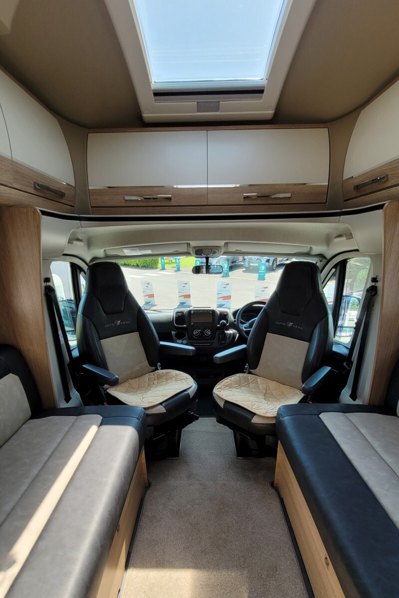 1F71202 16 Autotrail Delaware WJ24VGM