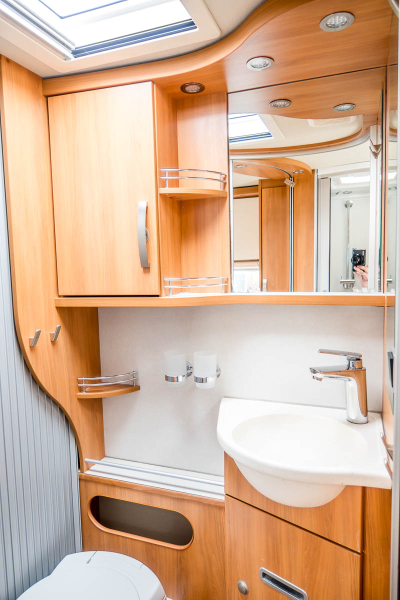 73CF5E 37 2017 Hymer ML630 WA17PWF