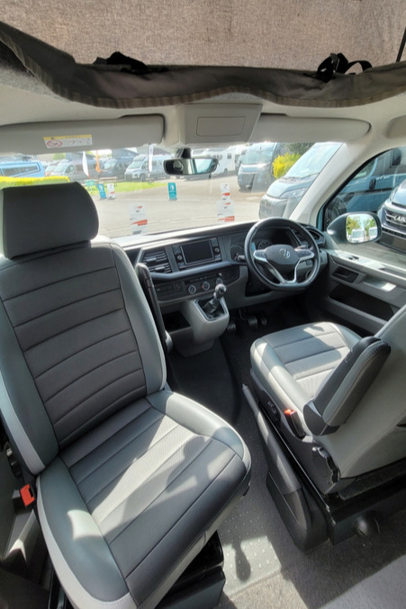 781222 08 Volkswagen ExpeditionCamper CK72NGJ