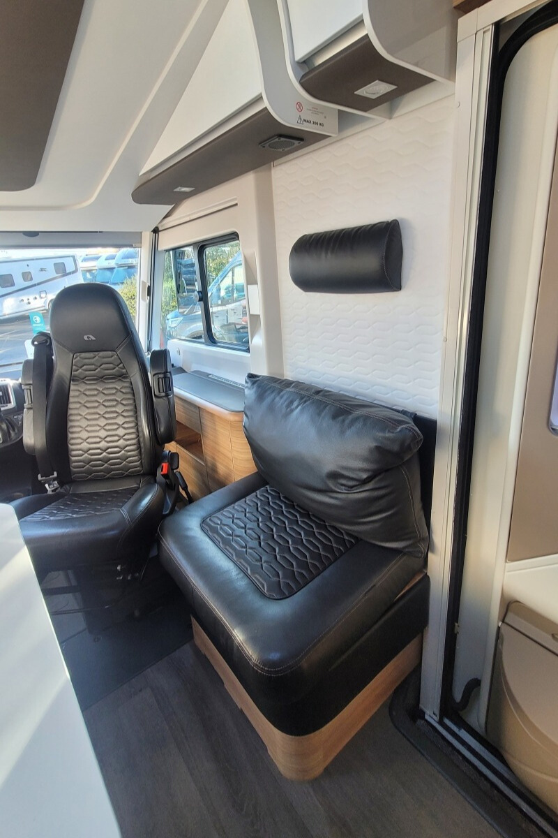 28930E2 17 Adria SonicSupreme710SL WJ71ZHG