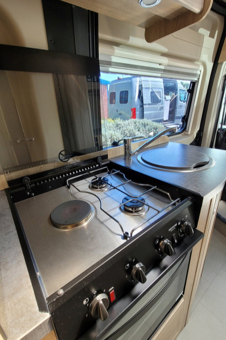 781F96 15 Elddis CV60Vogue DK70DSY