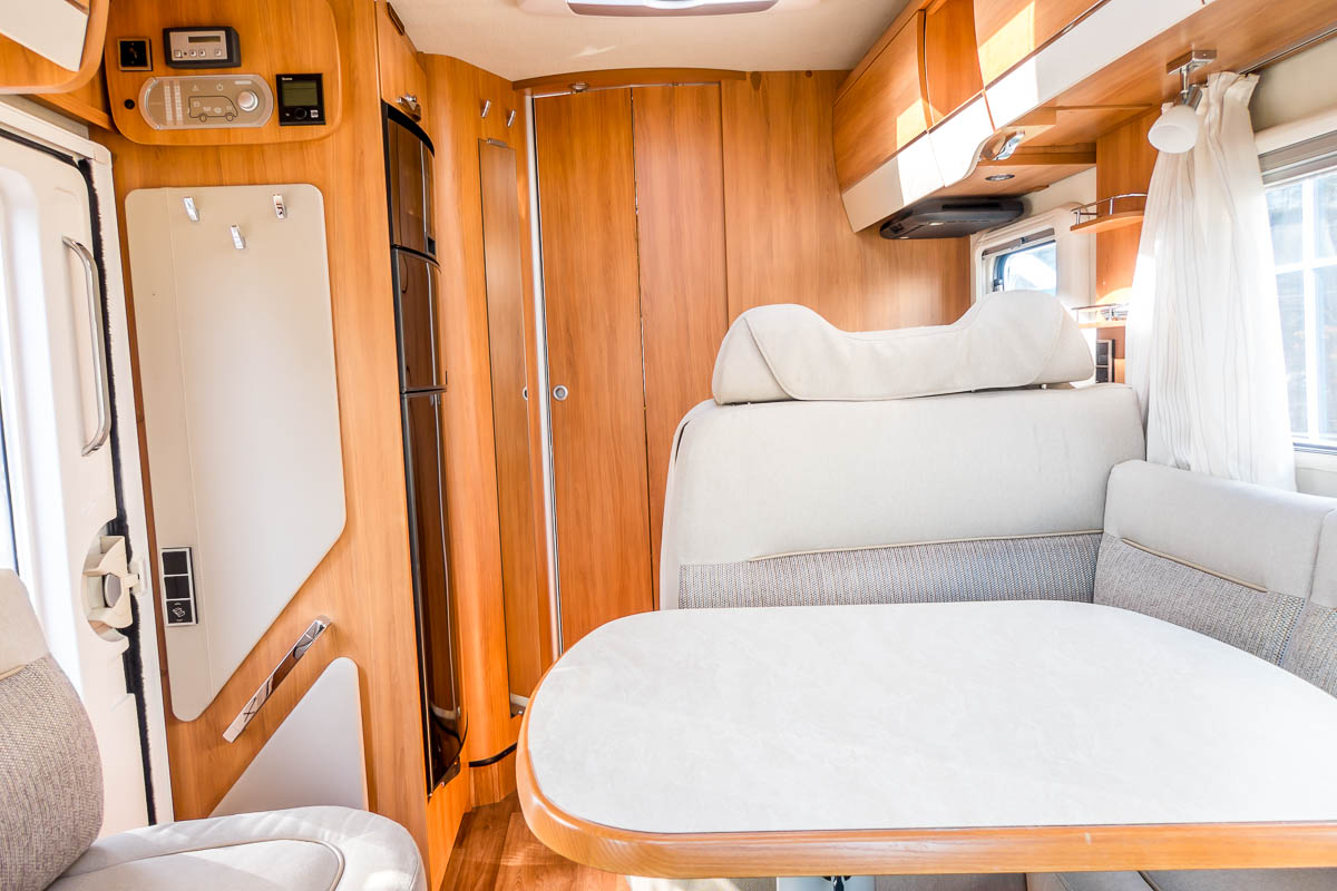 746F5A 13 2016 Hymer T698CL WX66AYT